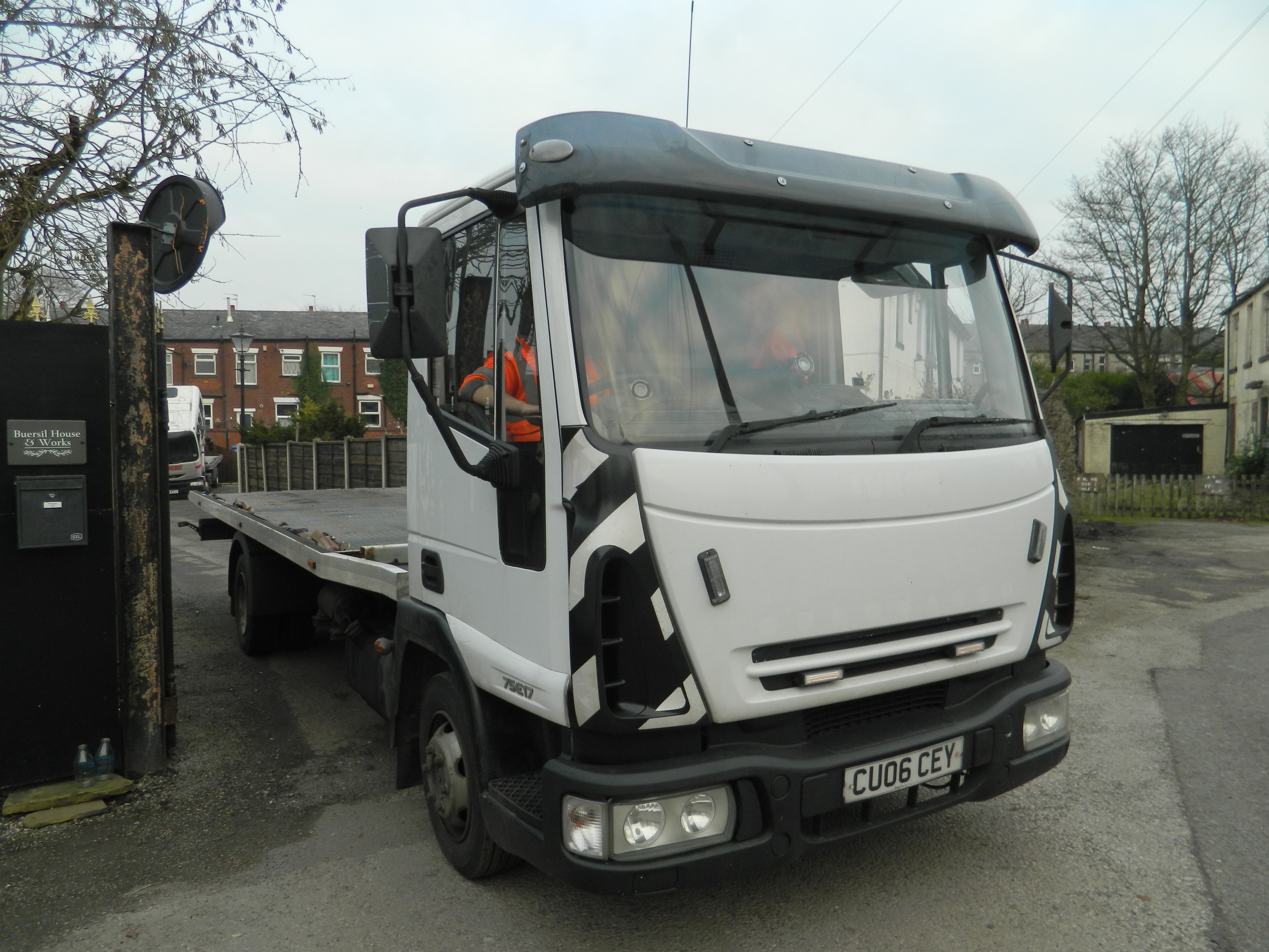 Tilt & Slide Low Flatbed Recovery Truck